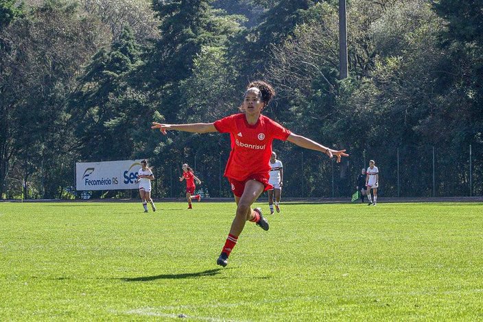 Atleta Yngrid Piauí é convocada para a Seleção Brasileira de Futebol Sub-17
