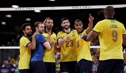Brasil vence Egito no vôlei masculino em Paris (Foto: Miriam Jeske/COB)