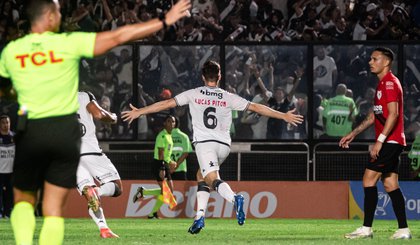 Lucas Piton marcou o gol da classificação do Vasco para as quartas de final da Copa Betano do Brasil (Foto: LEANDRO AMORIM/VASCO)
