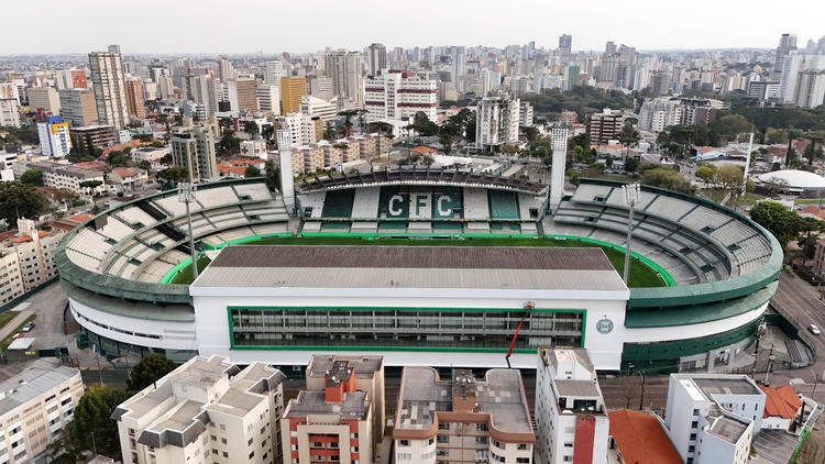 Couto Pereira será palco do confronto da Seleção Brasileira na sexta (6) pelas Eliminatórias