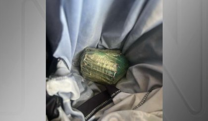 Explosivo de fabricação caseira foi encontrado com os suspeitos (Foto: Divulgaççao/PMCE) Explosivo de fabricação caseira foi encontrado com os suspeitos (Foto: Divulgaççao/PMCE)