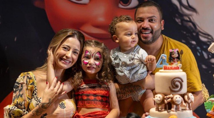 Família de Projota é feita refém em própria casa