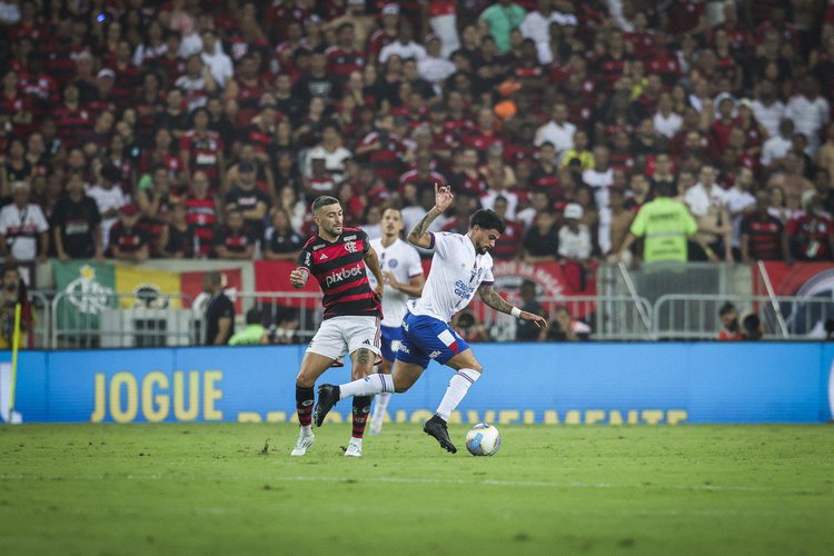 Lance do jogo entre Flamengo e Bahia