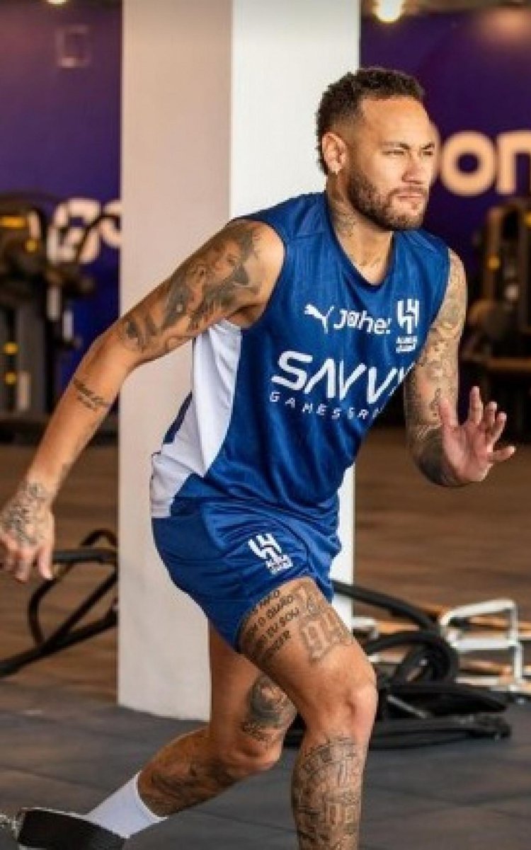 Neymar se recupera de lesão