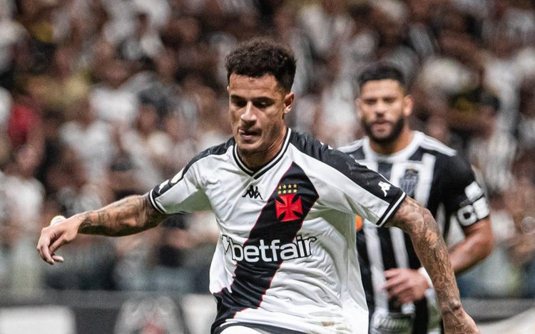 Philippe Coutinho estreou pelo Vasco na derrota diante do Atlético-MG