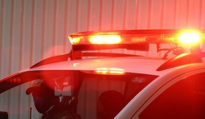 Homem que tentava invadir casa da ex com facão morre em confronto com a PM