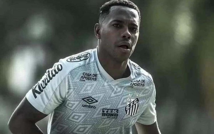 Robinho está preso desde o dia 21 de março