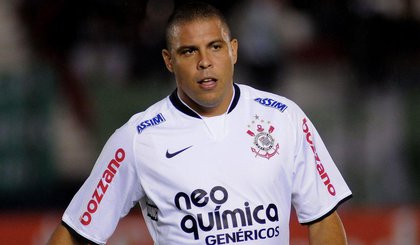 Ronaldo em partida pelo Corinthians na Libertadores de 2010• Dante Fernandez/LatinContent/Getty Images (Foto: • Dante Fernandez/LatinContent/Getty Images) Ronaldo em partida pelo Corinthians na Libertadores de 2010• Dante Fernandez/LatinContent/Getty Images (Foto: • Dante Fernandez/LatinContent/Getty Images)