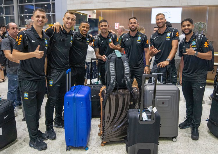 Seleção Brasileira de Futsal embarca para o Uzbequistão para disputa da Copa do Mundo