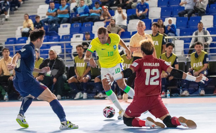Seleção Brasileira de Futsal terminou a primeira fase em primeiro do grupo B
