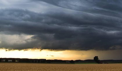 Tempestade e granizo podem atingir mais de 80 cidades do Paraná; veja quais (Foto: Reprodução / Pixabay) Tempestade e granizo podem atingir mais de 80 cidades do Paraná; veja quais (Foto: Reprodução / Pixabay)