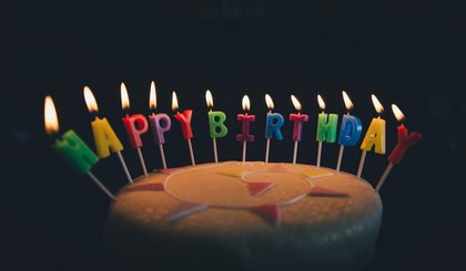 Vários famosos fazem aniversário neste domingo (Foto: Imagem ilustrativa - Pixabay) Vários famosos fazem aniversário neste domingo (Foto: Imagem ilustrativa - Pixabay)