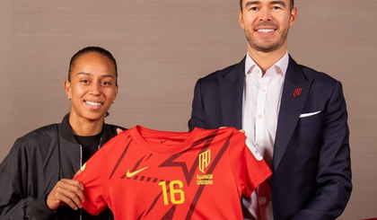 A piauiense Adriana Silva será a nova camisa 16 do Al-Qadisiyah, time de futebol da Arábia Saudita. (Foto: Reprodução/Redes Sociais) A piauiense Adriana Silva será a nova camisa 16 do Al-Qadisiyah, time de futebol da Arábia Saudita. (Foto: Reprodução/Redes Sociais)