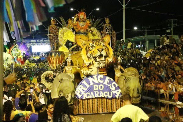 As escolas de samba serão avaliadas por nove jurados que vão avaliar os módulos Dança, Música e Visual