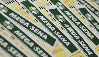 Bilhetes de aposta da mega-sena (Foto: Marcello Casal JrAgência Brasil) Bilhetes de aposta da mega-sena (Foto: Marcello Casal JrAgência Brasil)