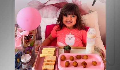 Bruna Brito Barbosa de Araújo, de 4 anos, morreu após ficar internada por amigdalite em Pernambuco. (Foto: Reprodução/redes sociais) Bruna Brito Barbosa de Araújo, de 4 anos, morreu após ficar internada por amigdalite em Pernambuco. (Foto: Reprodução/redes sociais)