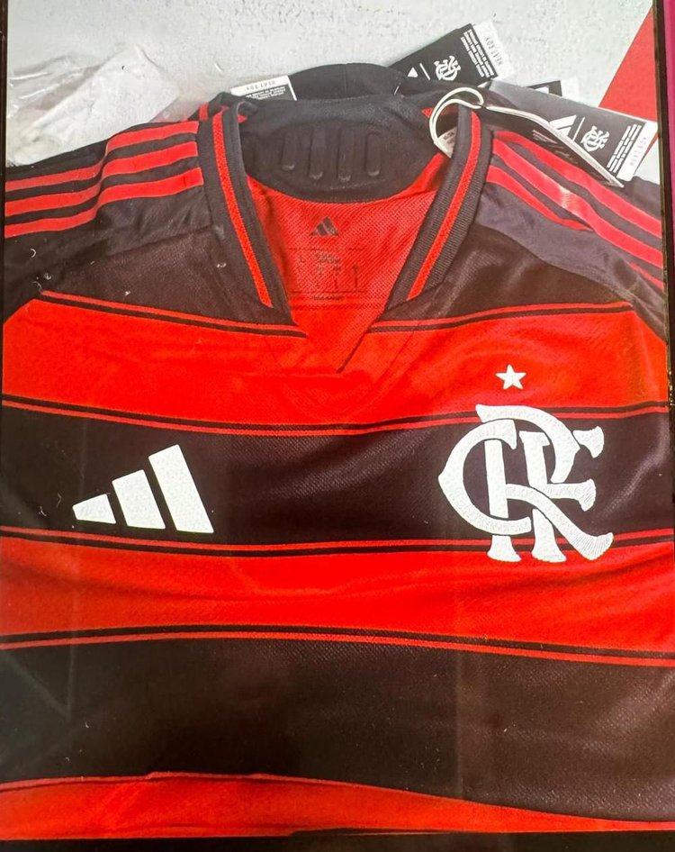 Camisa oficial do Flamengo para a temporada 2025