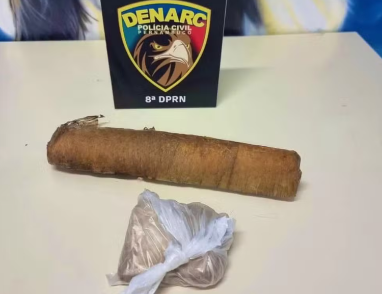 Drogas estavam escondidas dentro de veículo que foi adquirido em leilão.
