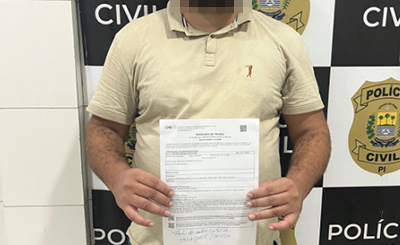 Falso advogado é preso suspeito de receber dinheiro para fazer empréstimos e sumir no Piauí (Foto: PC-PI) Falso advogado é preso suspeito de receber dinheiro para fazer empréstimos e sumir no Piauí (Foto: PC-PI)