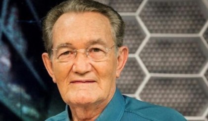 Morre Léo Batista, ícone da comunicação brasileira, aos 92 anos. (Foto: Divulgação/TV Globo)