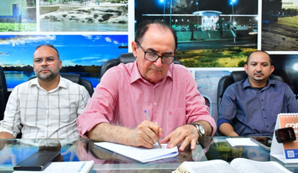 O investimento total ultrapassa R$ 48 milhões (48.360.000,00), possibilitando a construção de 372 casas em três bairros do município. (Foto: Reprodução/Prefeitura de Floriano) O investimento total ultrapassa R$ 48 milhões (48.360.000,00), possibilitando a construção de 372 casas em três bairros do município. (Foto: Reprodução/Prefeitura de Floriano)