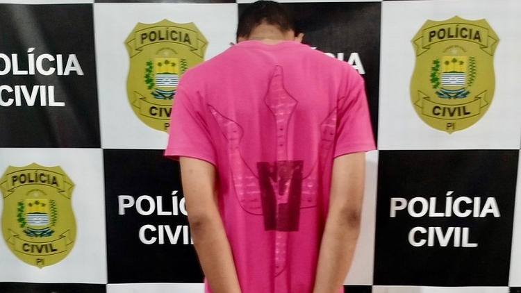 O mandado cumprido nesta quarta é referente ao roubo que tem como alvo uma farmácia do bairro Jureminha