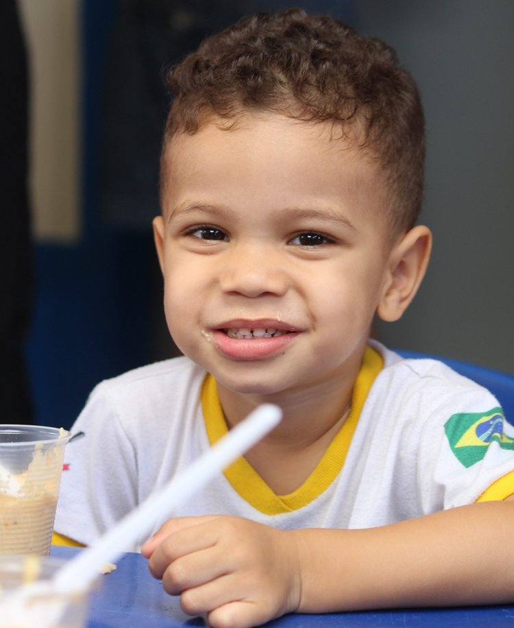 Os responsáveis devem comparecer presencialmente aos Centros Municipais de Educação Infantil