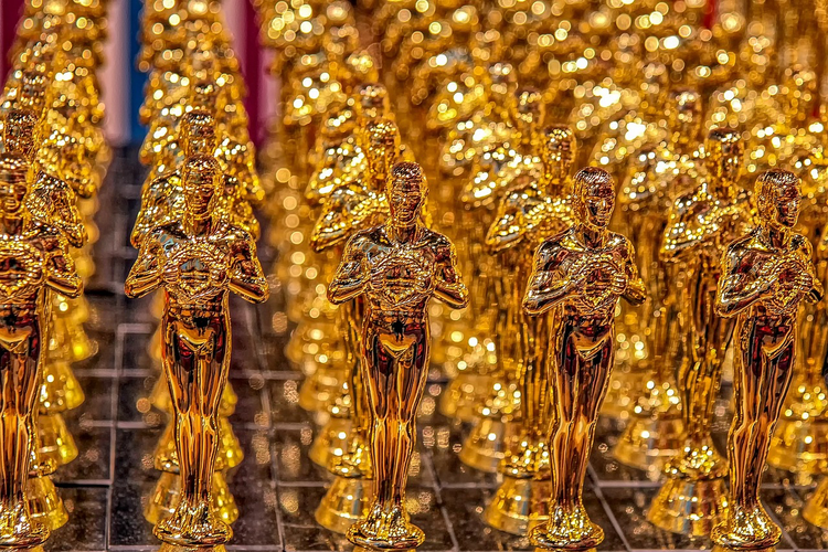 Premiações de 2025: Cinema e Música Ganham Destaque com Brasileiros em Cena