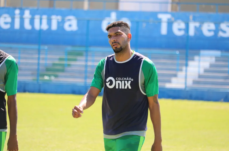 Ribeiro, um dos novos reforços do Piauí.