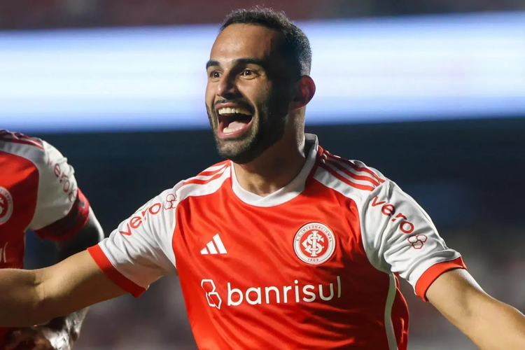 Rubro-Negro aceita transferir dívida do Colorado aos paulistas, mas exige garantias financeiras.