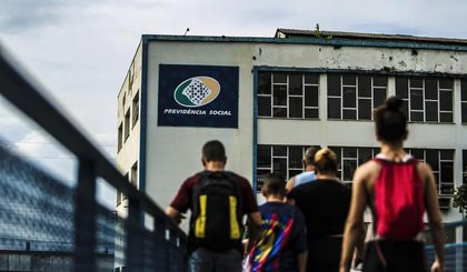 Valores liberados referem-se a ações ganhas em setembro e serão pagos a quem recorreu aos Tribunais Regionais Federais (TRFs) de todo o país (Foto: Lucas Tavares / Agência O Globo) Valores liberados referem-se a ações ganhas em setembro e serão pagos a quem recorreu aos Tribunais Regionais Federais (TRFs) de todo o país (Foto: Lucas Tavares / Agência O Globo)