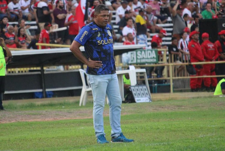 Washington Luiz, técnico do Atlético-PI