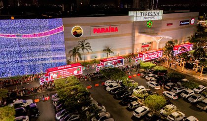 Caravana da Coca-Cola com Papai Noel abre oficialmente o Natal em Teresina neste sábado (Foto: Ascom)