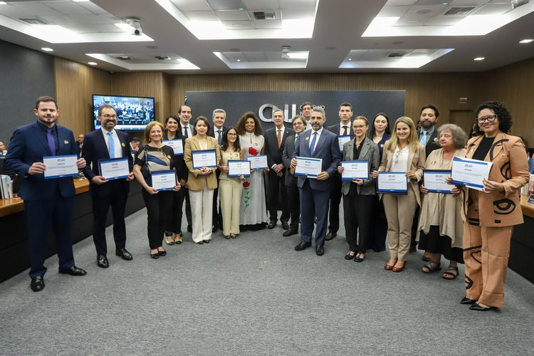 Empresa promove equilíbrio étnico-racial entre magistrados brasileiros