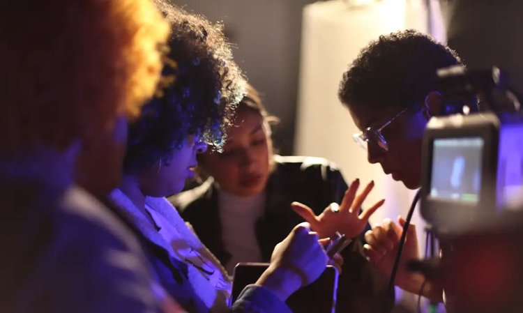 Fiocruz abre inscrições para projeto Meninas Negras na Ciência no Rio