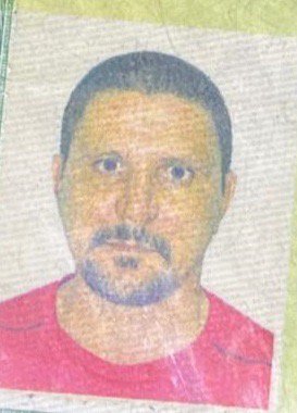 Suspeito é apontado como amante da companheira da vítima e está foragido