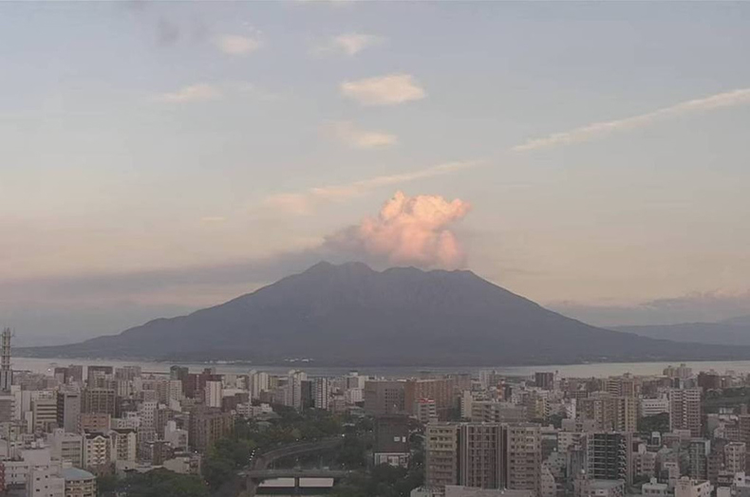 Cinzas lançadas ao Nordeste afetam Kagoshima e Miyazaki neste domingo
