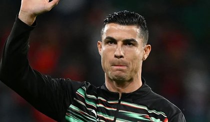 CR7 pode cumprir suspensão na Copa após agressão nas Eliminatórias (Foto: Reprodução)