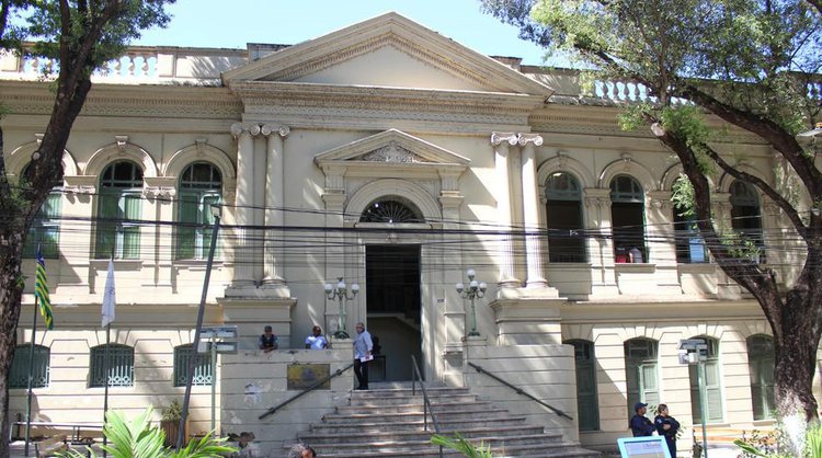 Palácio da Cidade de Teresina, sede da Prefeitura Municipal de Teresina (PMT), localizado na Praça da Bandeira, 860, no Centro da capital