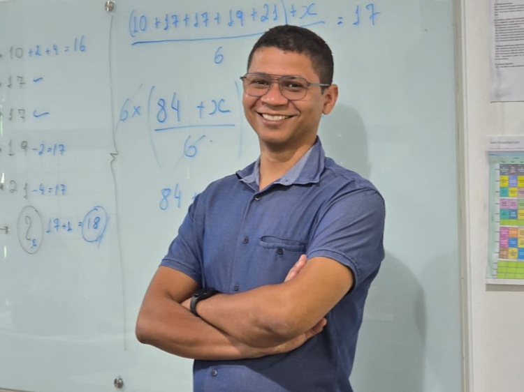 Professor de Batalha conquista medalha de ouro na Olimpíada Brasileira de Matemática.