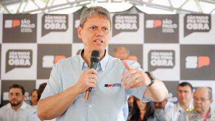Tarcísio diz que PCC deve ser classificado como grupo terrorista.