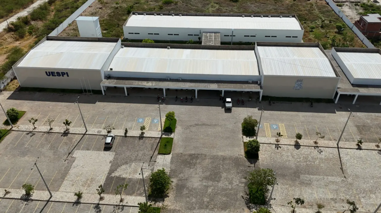 Uespi investe R$ 600 mil em reforma estrutural do Campus Possidônio Queiroz, em Oeiras.