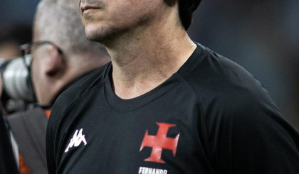 Vasco sofre nova derrota e Fernando Diniz cobra reação urgente. (Foto: Matheus Lima/Vasco)