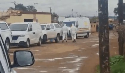 Ataque a tiros em bar na África do Sul deixa nove mortos e dez feridos (Foto: Reprodução) Ataque a tiros em bar na África do Sul deixa nove mortos e dez feridos (Foto: Reprodução)