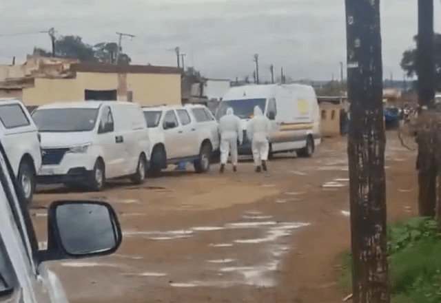 Ataque a tiros em bar na África do Sul deixa nove mortos e dez feridos