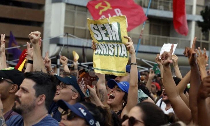 Atos nacionais criticam PL que reduz penas por tentativa de golpe