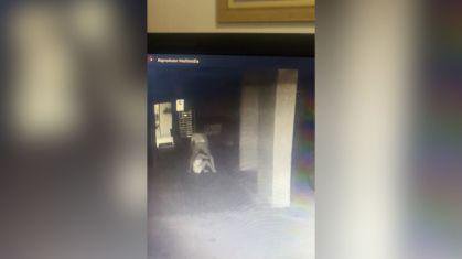 Homem é acusado de empurrar esposa do 10o andar após discussão.