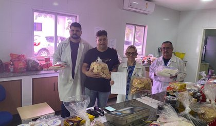 Imepi doa 230 kg de alimentos e 2.300 produtos testados a instituição social (Foto: Ascom Imepi) Imepi doa 230 kg de alimentos e 2.300 produtos testados a instituição social (Foto: Ascom Imepi)