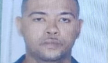 Jovem é morto com tiro na cabeça no Jacinta Andrade; polícia investiga crime (Foto: Reprodução) Jovem é morto com tiro na cabeça no Jacinta Andrade; polícia investiga crime (Foto: Reprodução)