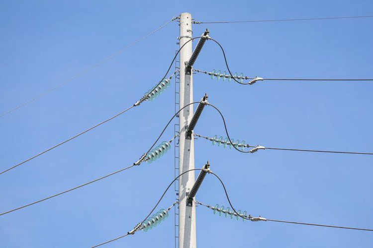 Justiça do Piauí suspende ICMS sobre energia excedente compensada.